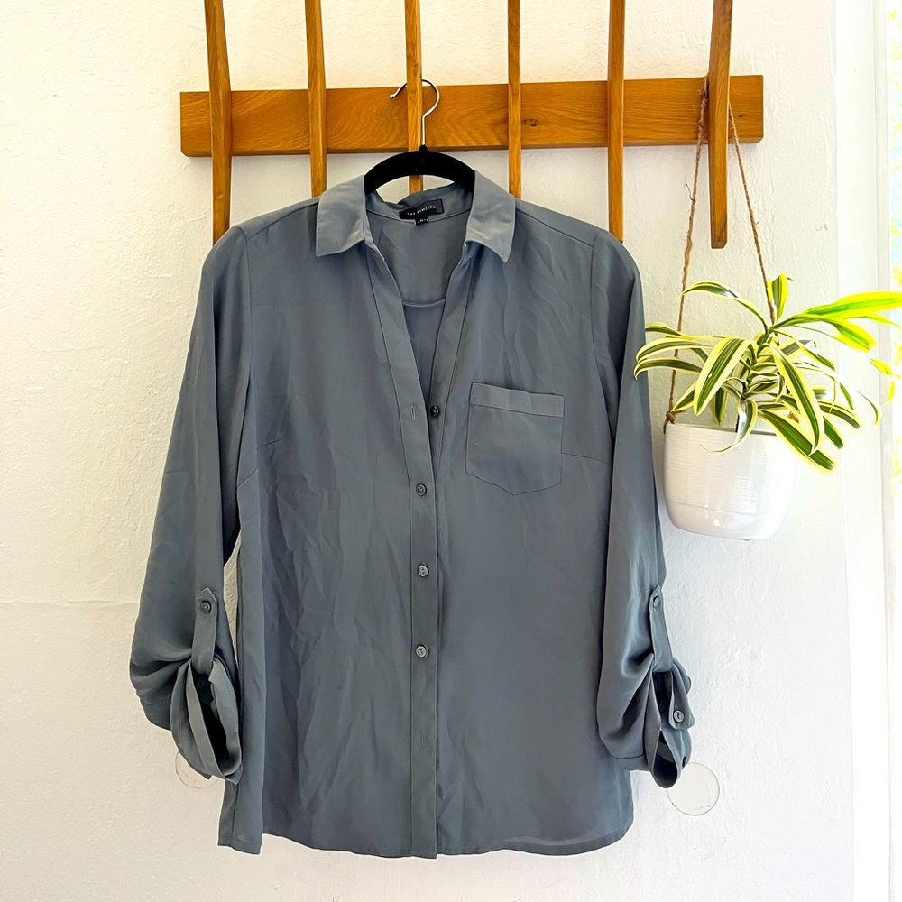 The Limited button down long sleeve XS